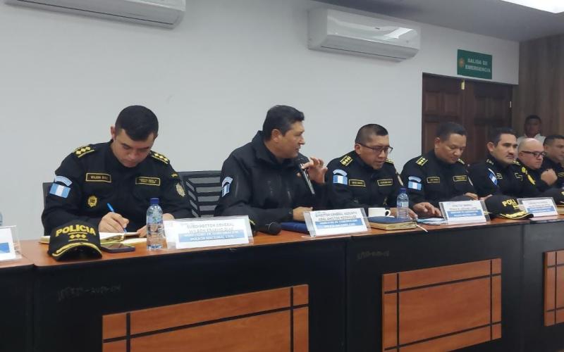 Gobernación exhorta a jefes policiales a fortalecer acciones de seguridad ciudadana