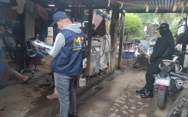 Presunto implicado en estafas es detenido