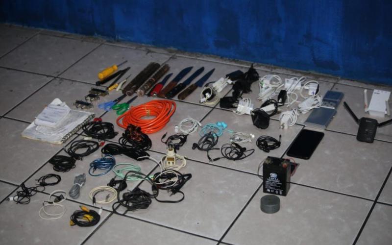 Localizan objetos ilícitos en Preventivo Para Varones de la zona 18