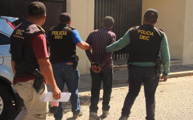 Detienen a hombre por femicidio y homicidio en Chiquimula