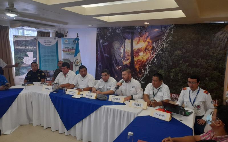 MARN apoya planes de prevención de incendios forestales en Petén