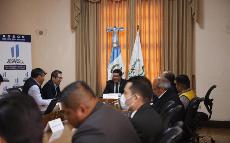 Presentan propuestas de proyectos para el manejo de desechos