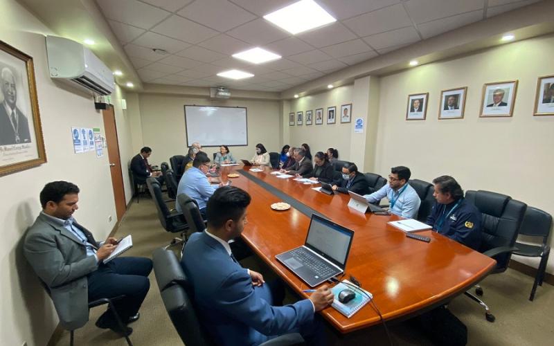 Vista general de la reunión realizada en el salón de los ministros, en MINECO.