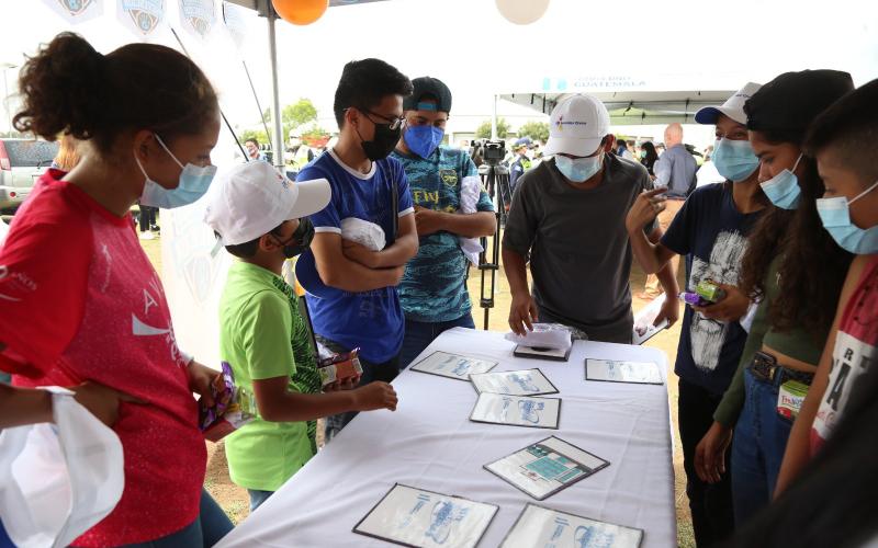 Más de 6 mil jóvenes prestarán Servicio Cívico en proyectos sociales