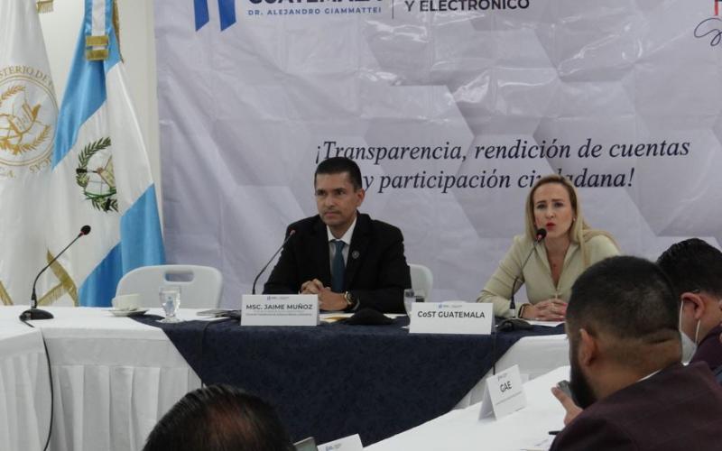 Director y Punto de Contacto en Guateamala de Gobierno Abierto 