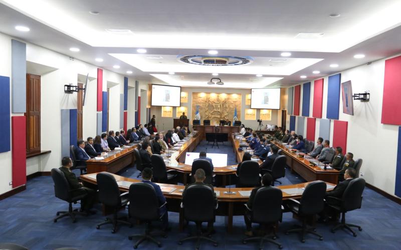 Ministerio de la Defensa Nacional fomenta la cultura de defensa y la protección ambiental, a través de diplomado.