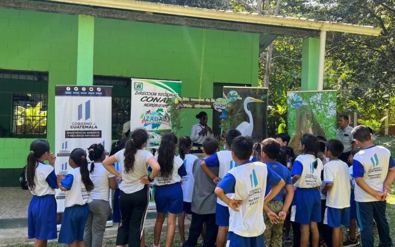 Estudiantes de Izabal celebran el Día Internacional de la Vida Silvestre