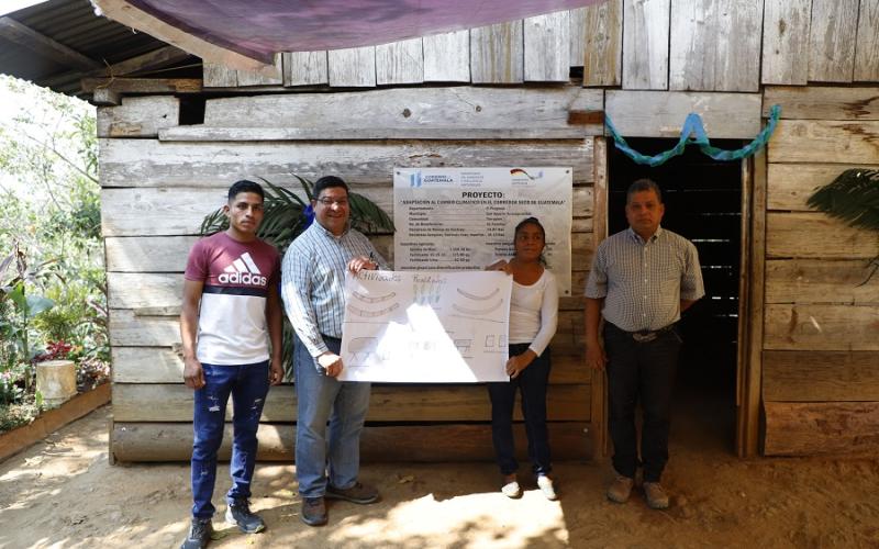 Proyecto de adaptación climática y prácticas agrícolas amigables con el ambiente benefician a familias del Corredor Seco