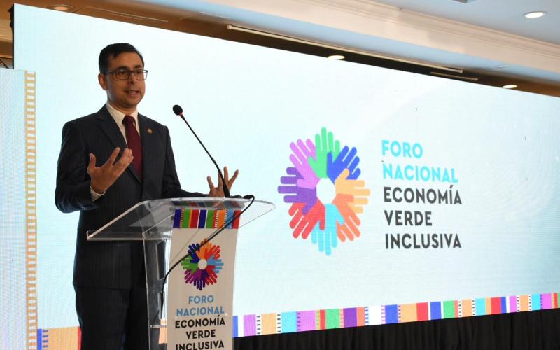 Viceministro de la MIPYME participa en foro de alto nivel sobre economía verde e inclusiva