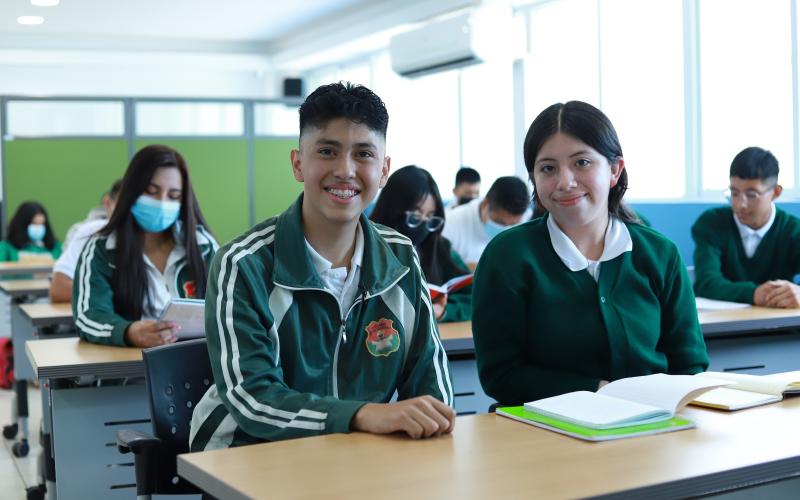 Programa de Becas de Inglés para estudiantes nivel medio