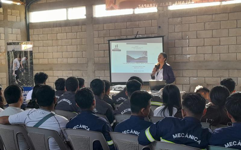 Estudiantes de Baja Verapaz comienzan formación como Guardianes Ecológicos