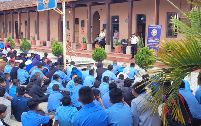 Charlas preventivas buscan evitar la discriminación y racismo