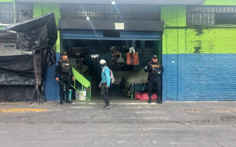Redoblan seguridad en mercados La Parroquia en zona 6 capitalina