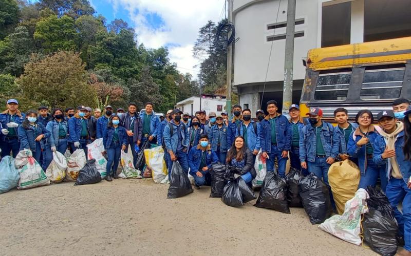 Marquenses se une al MARN para proteger el agua