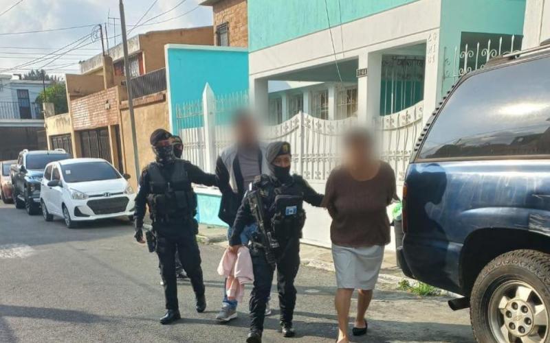 Pareja detenida por agentes de la SGAIA sindicados de lavado de dinero