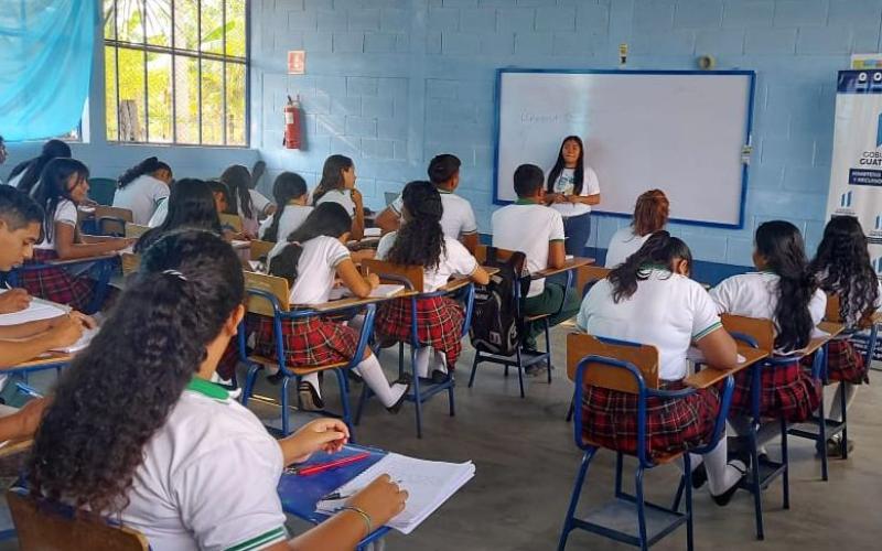 Estudiantes de Las Cruces, Petén concluyen diplomado de Guardianes Ecológicos