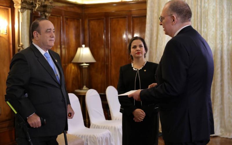 Presidente Alejandro Giammattei recibe Cartas Credenciales