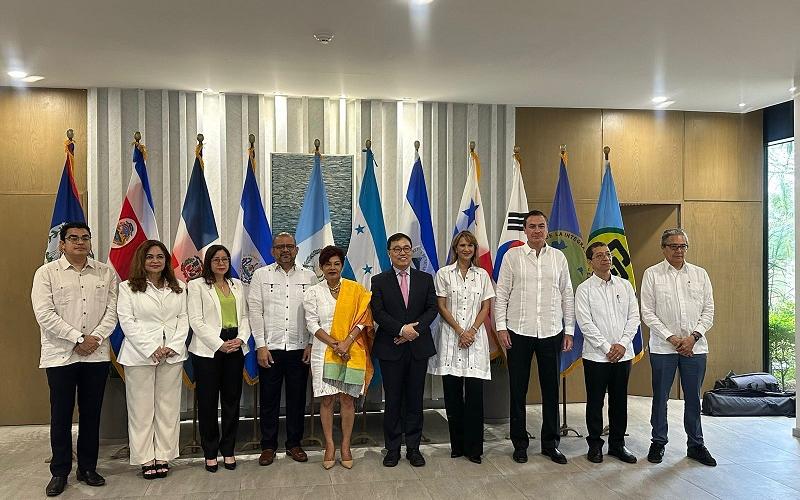 Vicecanciller de Guatemala participa en XIV Foro de Diálogo y Cooperación SICA-Corea 
