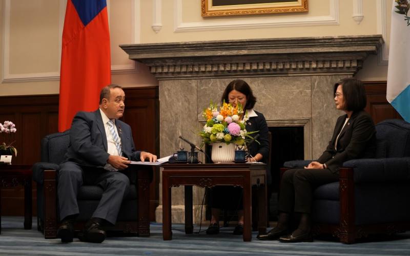 Presidente Alejandro Giammattei 