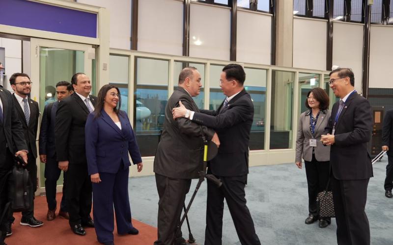 Presidente Alejandro Giammattei visita China (Taiwán)
