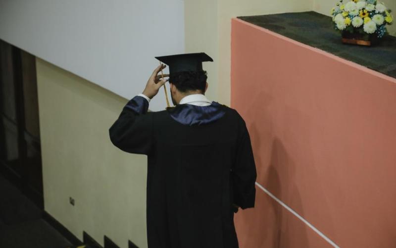 Los jóvenes tienen la oportunidad de buscar un empleo 