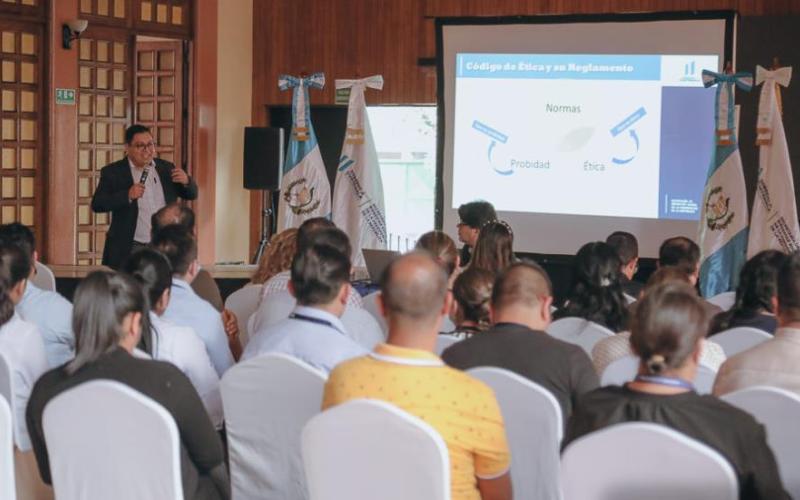 Los funcionarios explicaron el funcionamiento de la SBS