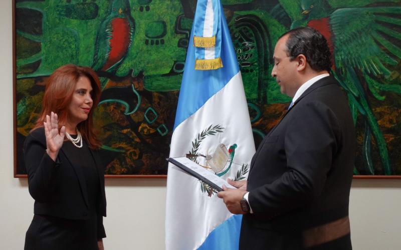 Diplomática de carrera Karla Gabriela Samayoa Recari asume como viceministra de Relaciones Exteriores de Guatemala 