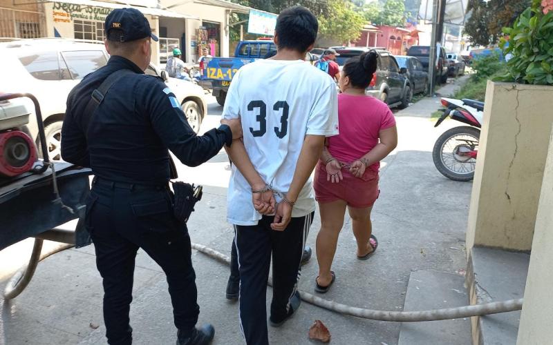 Pandilleros capturados cuando trasladaban armas y drogas en Izabal