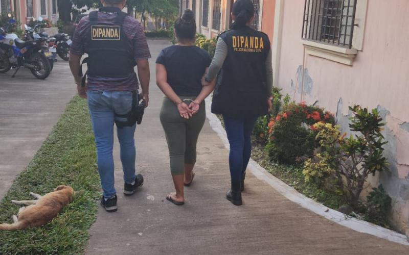 Dipanda captura a tres mujeres por extorsión y una más por hurto