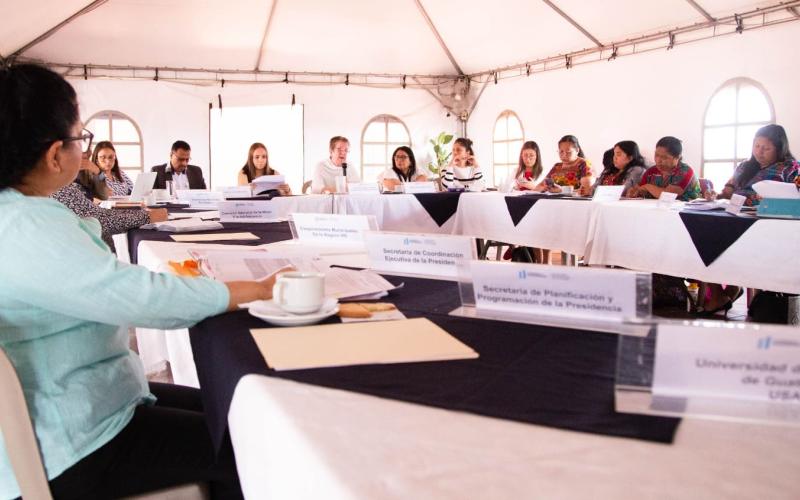 Primera reunión de la Comisión de la Mujer 
