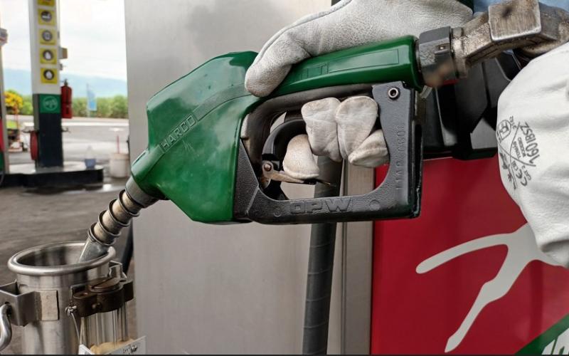 Guatemala mantiene precios bajos de los combustibles entre países de la región