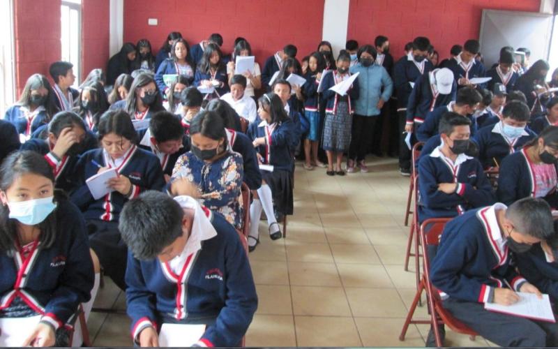 Estudiantes de Santa Cruz Balanyá comienzan formación como Guardianes Ecológicos
