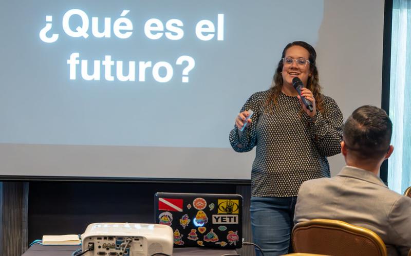 Conversatorio con el sector público 