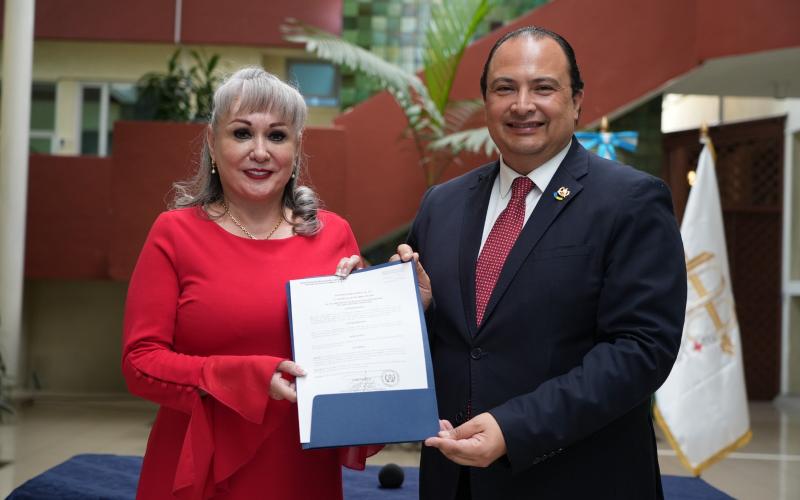 Minex reconoce labor humanitaria de la Cruz Roja Guatemalteca en su centenario 