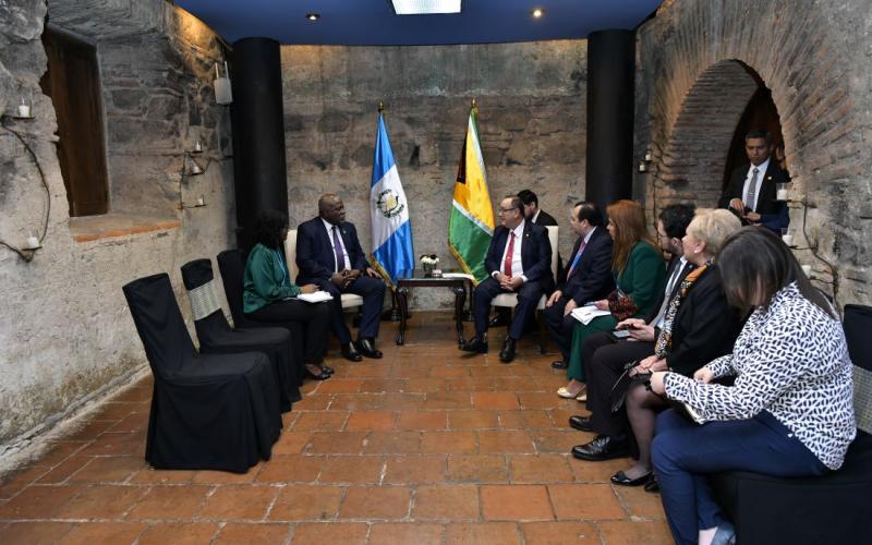 Presidente Alejandro Giammattei llevó a cabo reuniones bilaterales 