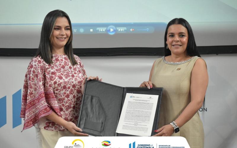 SEGEPLAN y Fundación Azteca Guatemala firman convenio de alianza para fortalecer el proceso de aplicación a becas