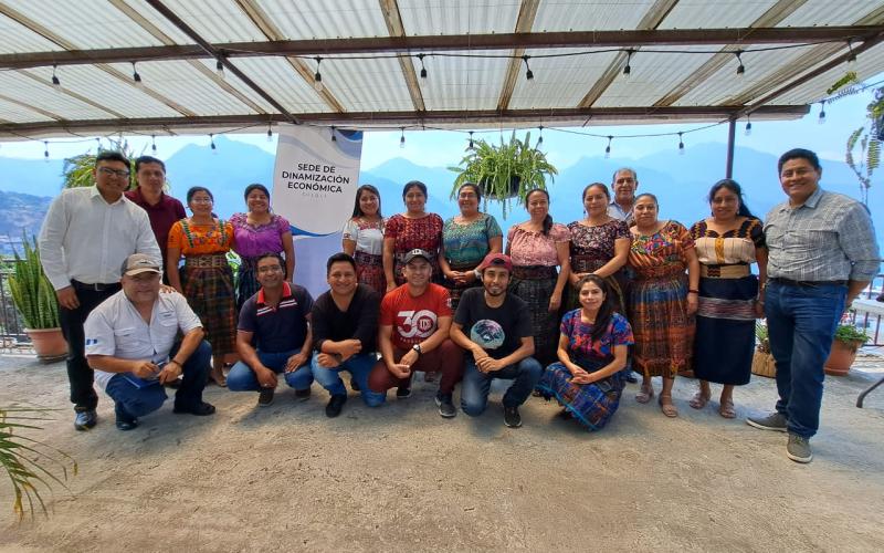 Emprendedores de Sololá reciben capacitación por parte del Mineco