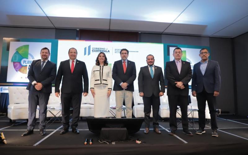 Con temas de movilidad humana y las relaciones diplomáticas de Guatemala finalizaron los Talleres de Planificación Abierta 2024