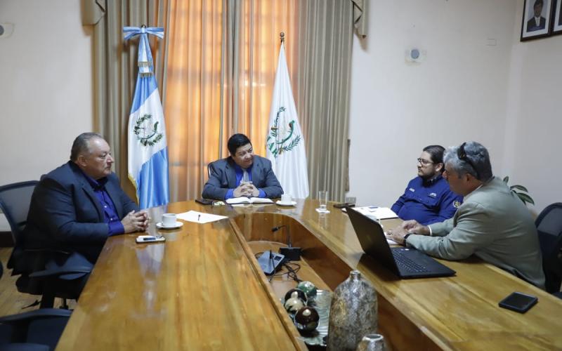 Proyectos de agua y saneamiento son prioridad para el MARN