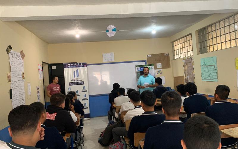 Estudiantes de Jalapa comienzan formación como Guardianes Ecológicos
