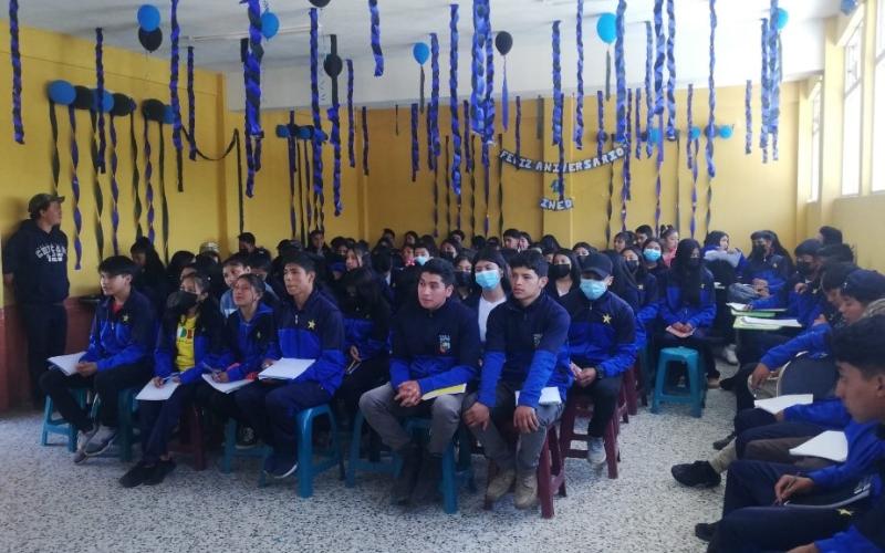 Alumnos de Santa Lucía Utatlán aprende de cambio climático