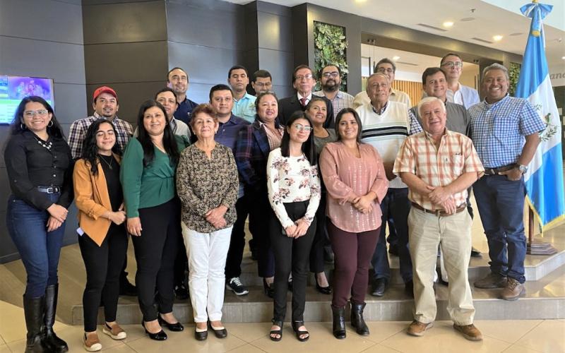 Participantes del Taller para proteger el medio ambiente y el Clima en Salcajá y Coatepeque