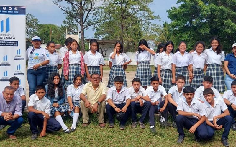 Baja Verapaz, Petén y San Marcos promueven la formación ambiental