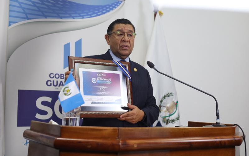 Culmina con éxito Diplomado en Sistema de Consejos de Desarrollo y Descentralización