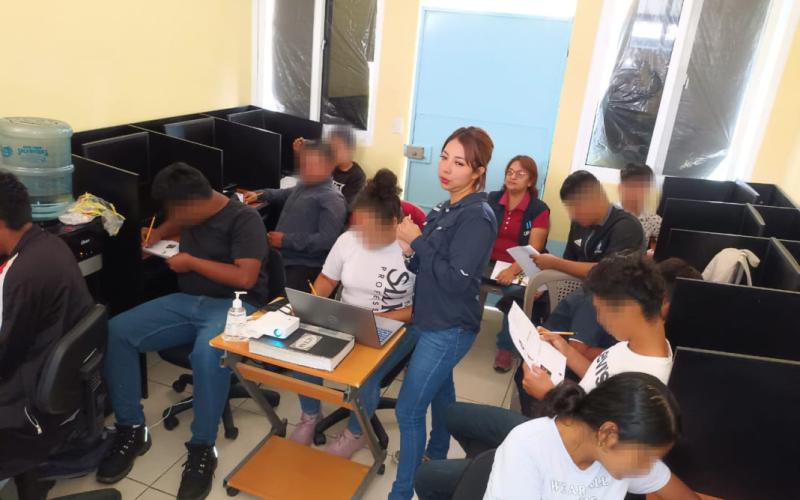 Al final de la formación las y los adolescentes recibirán un diploma con el aval de la UPCV y de la Familia SBS.