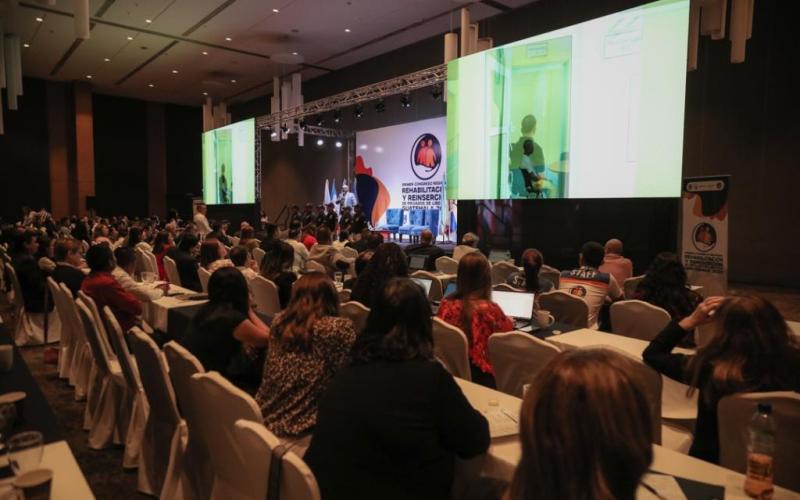 Al evento asistieron expertos de toda la región