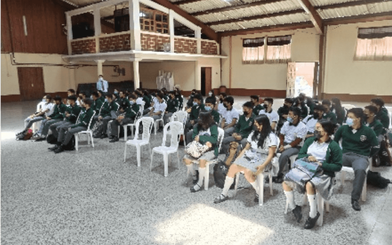 Escolares de Quiché aprenden más sobre la protección de los recursos naturales