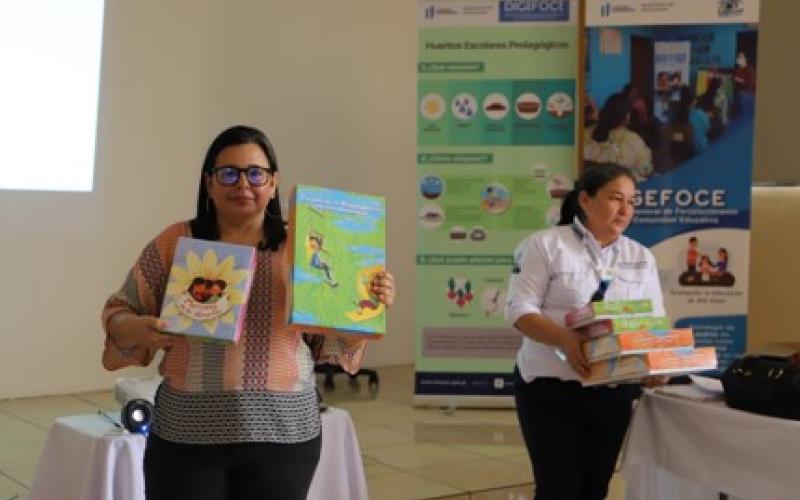 Entregan kit de juegos en educación alimentaria y nutricional en centros educativos