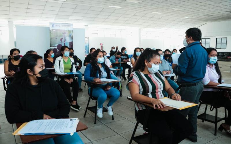El curso para niñeras cada vez tiene mayor participación