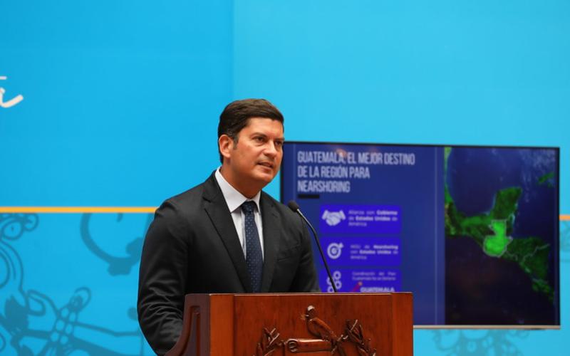 Janio Rosales, Ministro de Economía